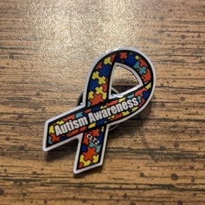 Amazon Autism Awareness Pin *WITH FREE GIFT*